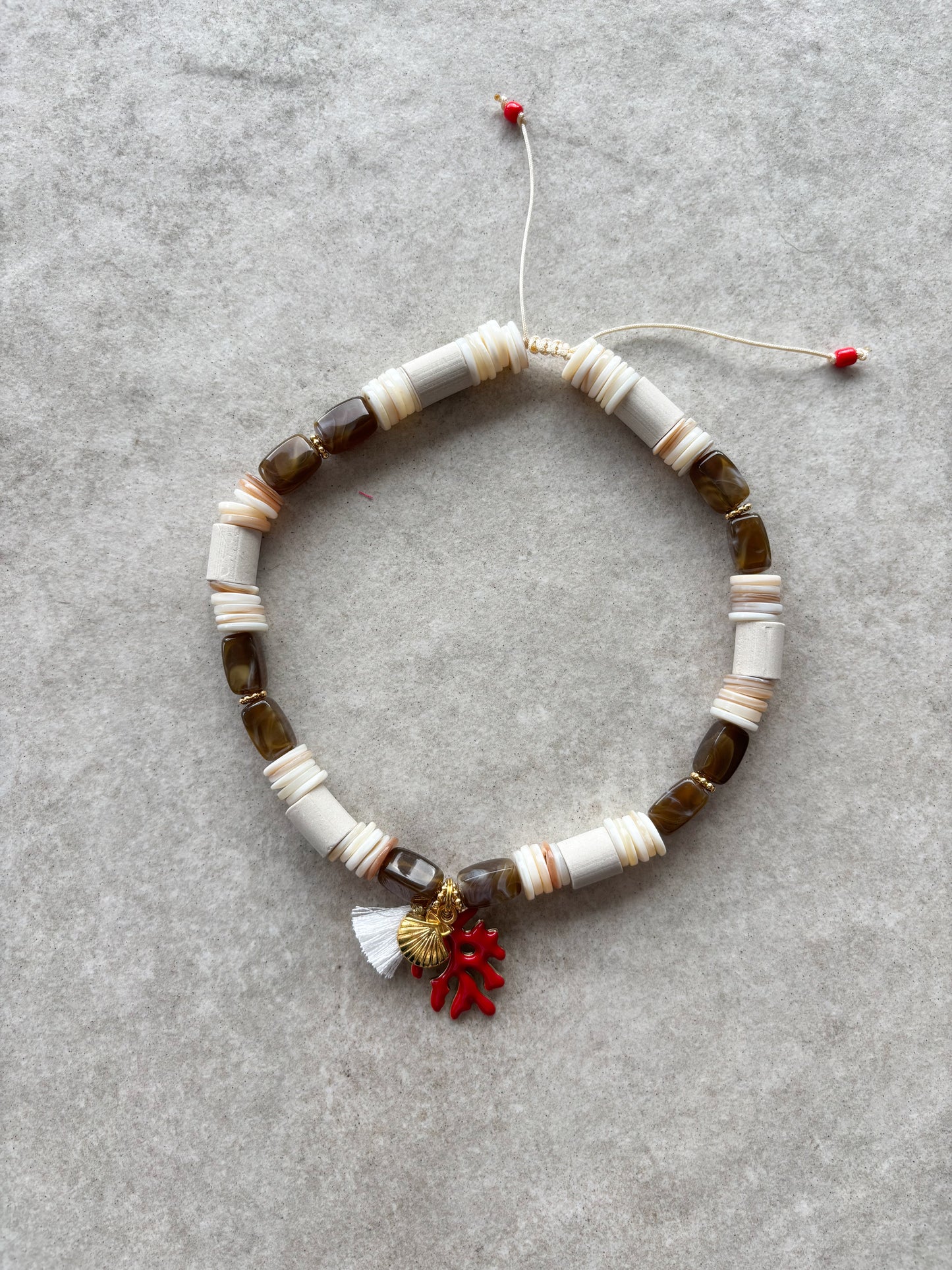 EM Keramik Kette Aloha Coral Bay · Sand