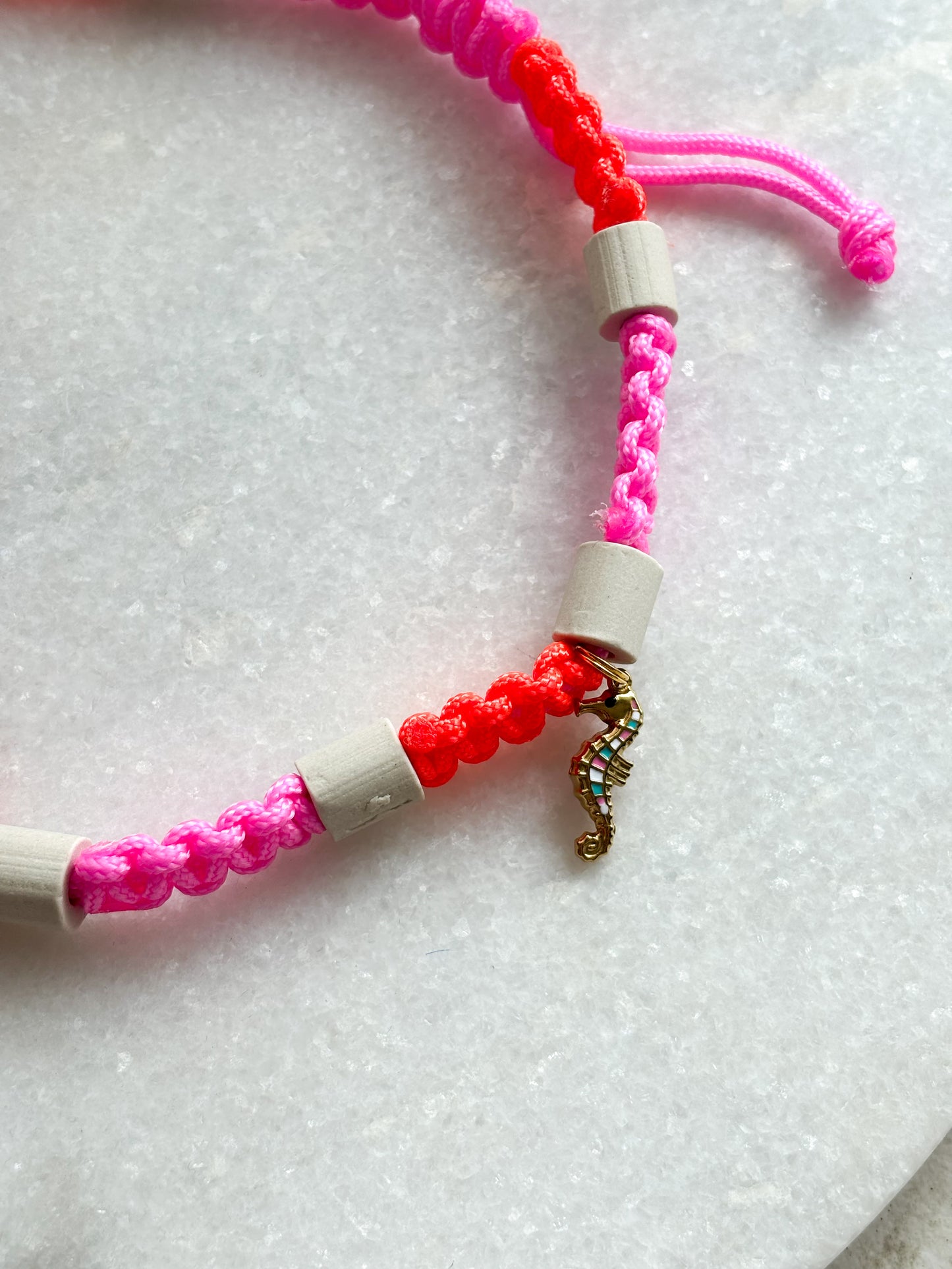 EM Keramik Kette Aloha Neon Pink