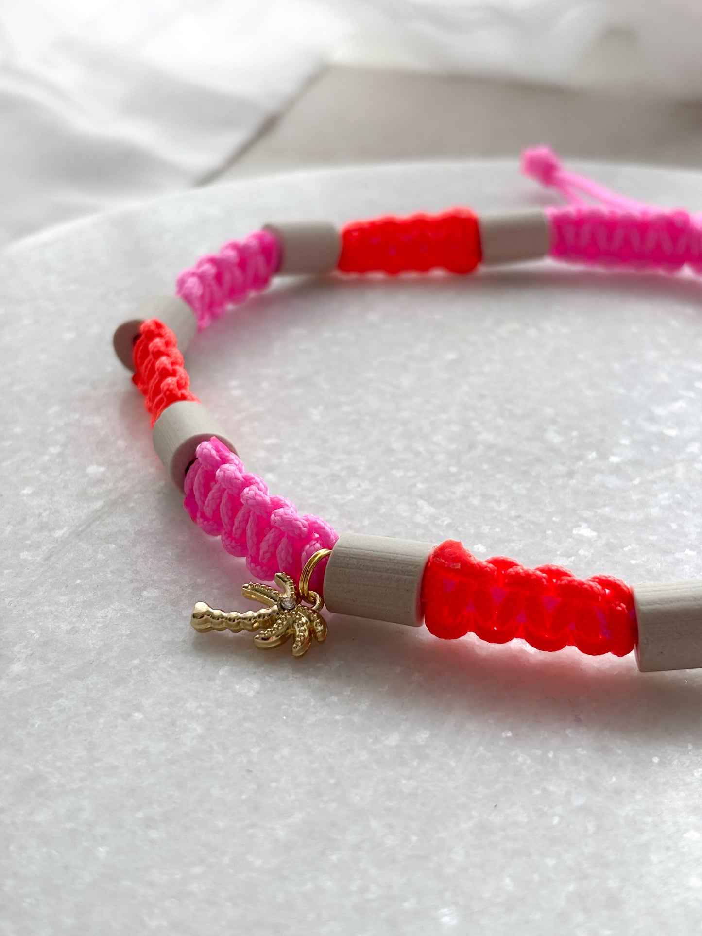 EM Keramik Kette Aloha Neon Pink